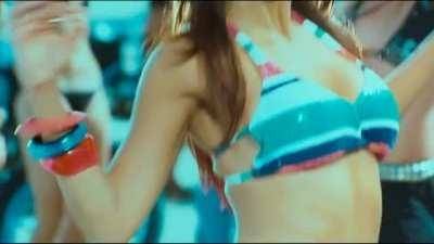 Shilpa Shetty's boobs! ?????? Pumping so hard right now! on chickinfo.com