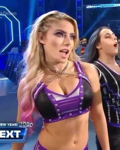 Alexa Bliss is a goddess on chickinfo.com