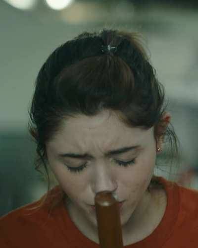 Natalia Dyer getting herself off on chickinfo.com