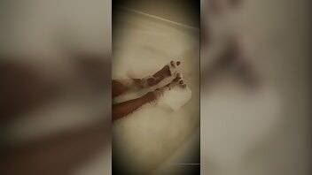 Diamondjackson bubble bath feet for my foot lovers foot fetish onlyfans leaked video on chickinfo.com