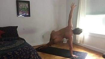 Denise foxxx naked yoga muscular women all natural muscle worship porn video manyvids on chickinfo.com
