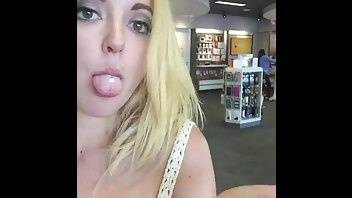 Iris Rose shows Tits premium free cam snapchat & manyvids porn videos on chickinfo.com