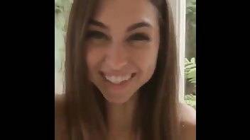 Riley Reid shows ass premium free cam snapchat & manyvids porn videos on chickinfo.com