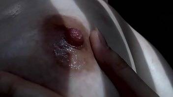 Pira_pira_onthewall oiled tit bouncing & grabbing xxx premium manyvids porn videos on chickinfo.com