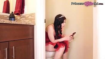 Ellie Idol prom queen struggles on the toilet xxx premium porn videos on chickinfo.com