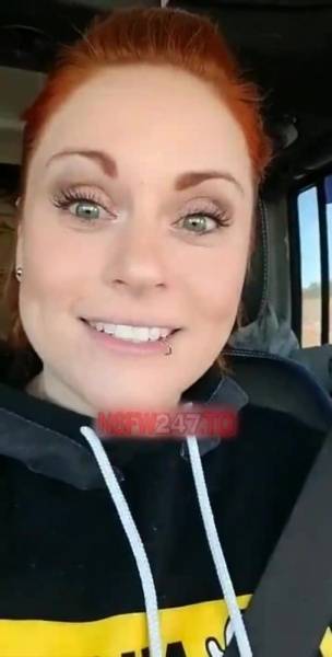 Chrissy Leblanc flashing in car snapchat premium xxx porn videos on chickinfo.com