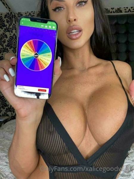 Alice Goodwin (xalicegoodwinx) Nude OnlyFans Leaks (18 Photos) on chickinfo.com