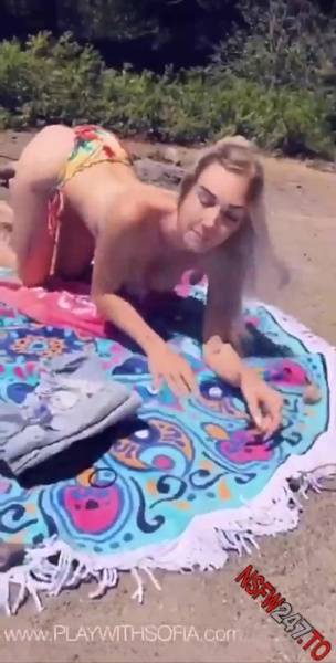 Sofia Blaze beach show snapchat premium xxx porn videos on chickinfo.com