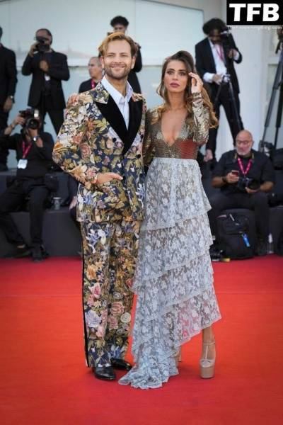 Irene Forti Flaunts Her Sexy Tits at the 79th Venice International Film Festival on chickinfo.com