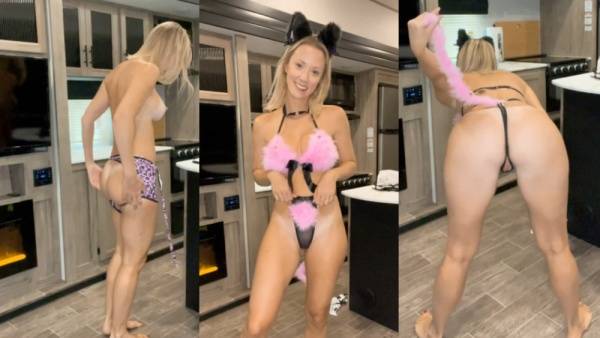 Vicky Stark Sexy Costume Try On Haul Video Leaked on chickinfo.com