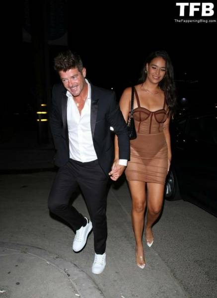 April Love Geary & Robin Thicke are One HOT Couple on chickinfo.com
