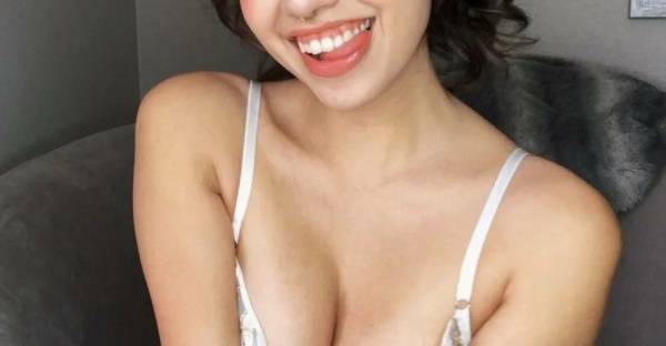 Robin mae onlyfans leaks nude photos and videos on chickinfo.com