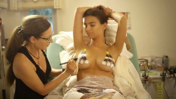 Emily Ratajkowski Nude Body Paint Photoshoot Video Leaked - Usa on chickinfo.com
