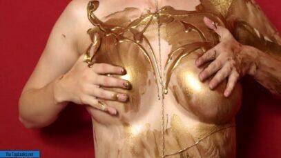 Lauren Summer Nude Patreon Gold Body Paint Video Leaked on chickinfo.com