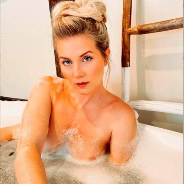 Kat Wonders Nipple Tease Bath Onlyfans Set Leaked on chickinfo.com