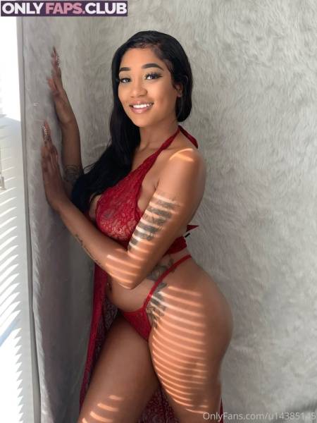 Aaliyahhadidxo OnlyFans Leaks (27 Photos) on chickinfo.com