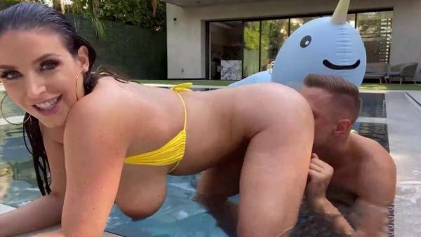 Angela White Underwater And Pool Sex with Alex Mack on chickinfo.com