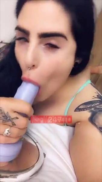 Lucy Loe dildo blowjob & riding on bed snapchat premium xxx porn videos on chickinfo.com