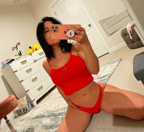 Alinity Braless Red Thong Mirror Selfies Onlyfans Set Leaked on chickinfo.com