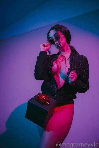 Meg Turney Dick In A Box Onlyfans Set Leaked on chickinfo.com