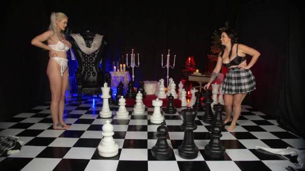 Meg Turney Danielle DeNicola Chess Strip Onlyfans Video Leaked on chickinfo.com