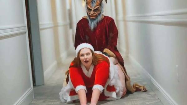 Mia Dior Gets Fucked By Krampus on chickinfo.com