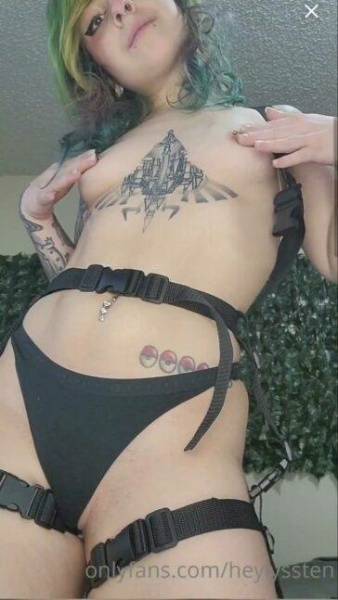 HeyLyssten Nude Bikini Nipple Slip Onlyfans photo Leaked on chickinfo.com