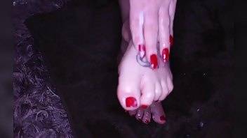 Emcmodel Worship These feet boys xxx onlyfans porn on chickinfo.com