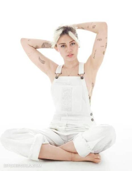 Miley Cyrus Nude Celebrities - Miley Nude Videos Celebrities on chickinfo.com