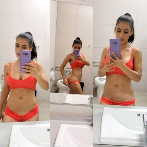 Anabella Galeano Bathroom Mirror Selfie Onlyfans Video Leaked on chickinfo.com